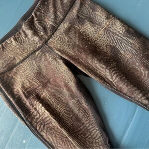Stylish Black and Gold Patterned Leggings